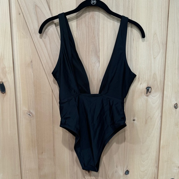 ZAFUL Plunging High Cut Swimsuit Black Size Small One piece Bathing suit Sexy - Picture 10 of 16